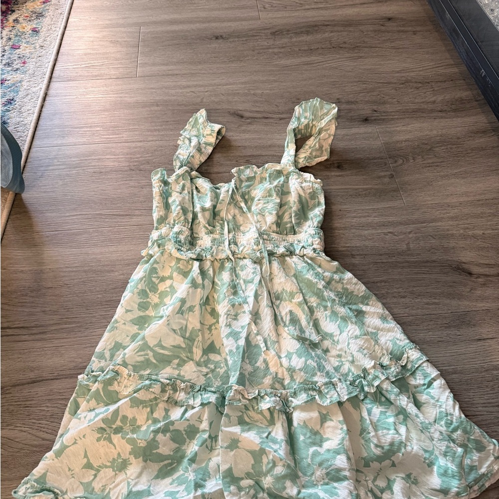 Blu Pepper Green and White Floral Midi Dress